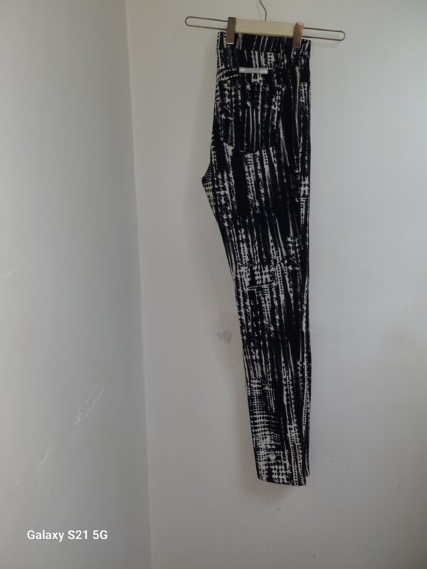 Manlegfenoi17)01)24.